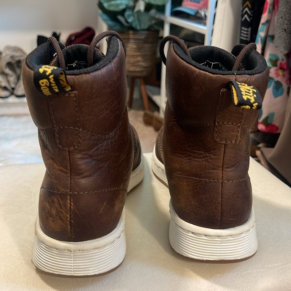 Dr. Martens Rigal Leather Boot - Picture 4 of 10